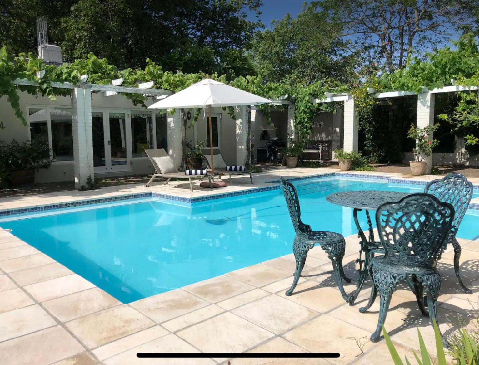 Guest Suite - Leafy Constantia Guest House Ciudad del Cabo Exterior foto